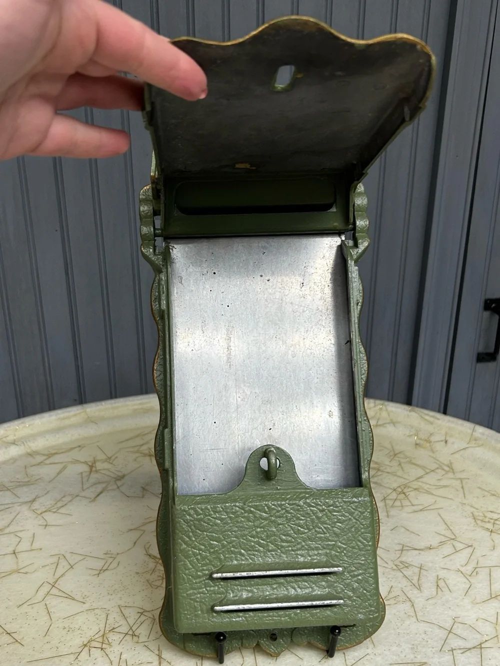 Vintage Remington Hardware Cast Aluminum Eagle Wall Mailbox Olive Green